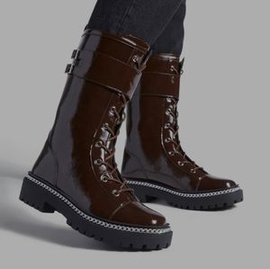 Shoe Dazzle size 8 brown flat lace up boots